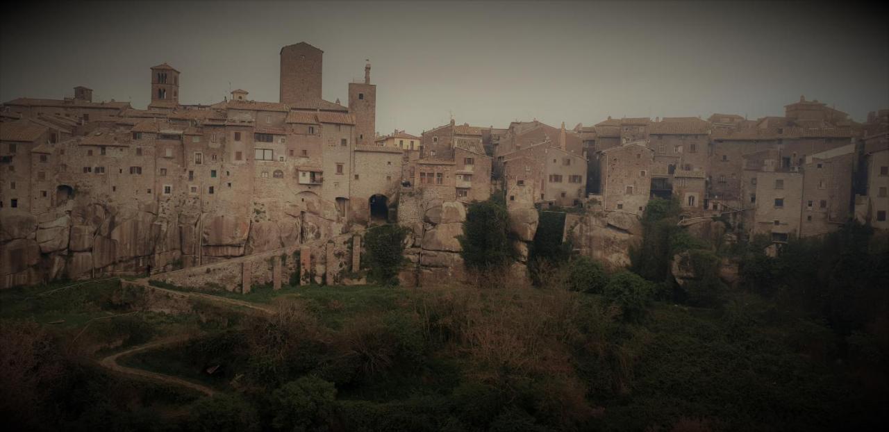 La Dimora Nel Borgo Apartment Vitorchiano Luaran gambar